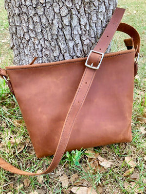 Betsy Crossbody