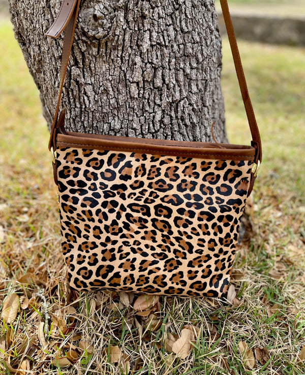 Betsy Crossbody