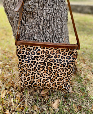 Betsy Crossbody