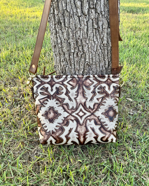 Betsy Crossbody