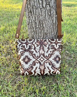 Betsy Crossbody